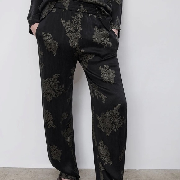 ZARA SOFT N STRETCHY TROUSERS - Picture 4 of 6